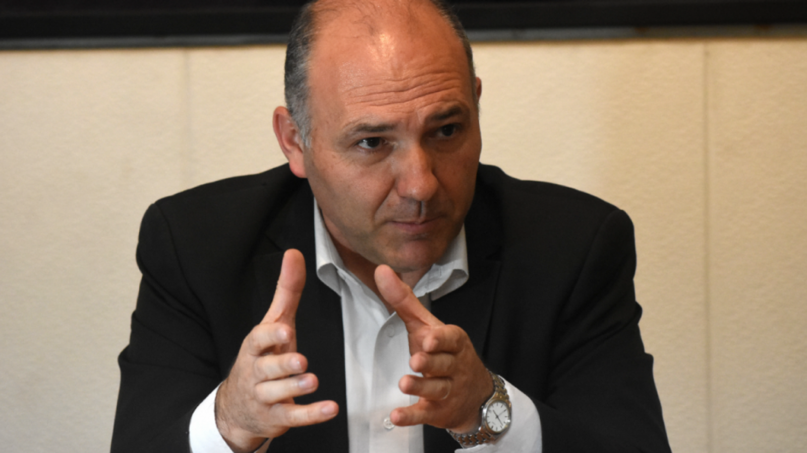 Guillermo Carmona: ?Cornejo debería renunciar a todos los cargos y aspiraciones nacionales?