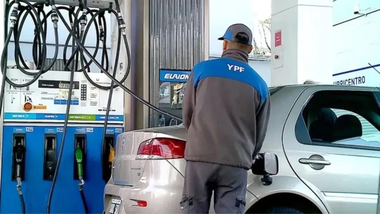Se viene otro aumento en el combustible de un 4%