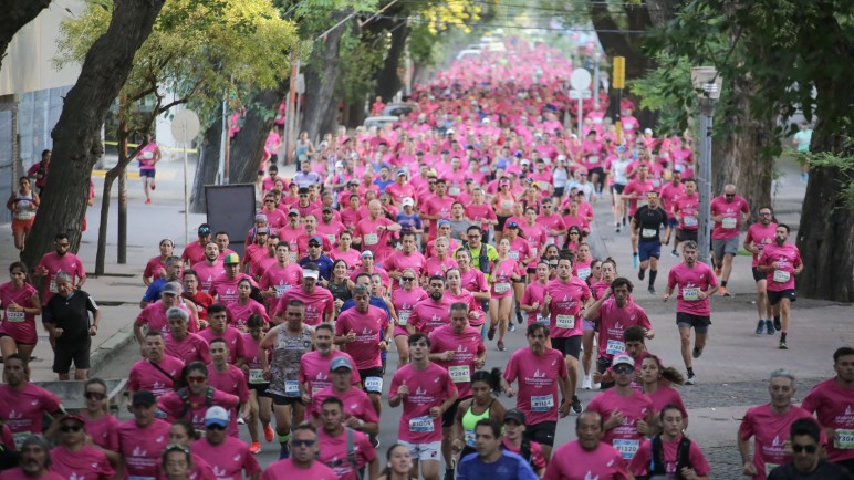 La Media Maratón de la Ciudad de Mendoza con más de 2.000 participantes y la Memoria, presentes