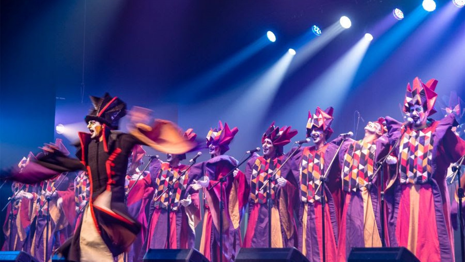 La murga La Buena Moza se despide de su espectaculo "Dementes, la rebelión de neuronas"