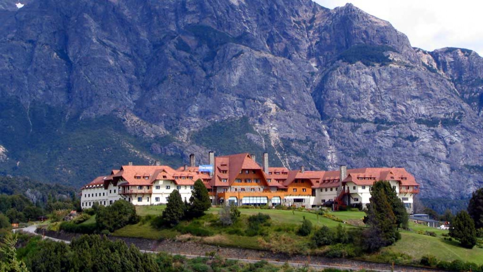 El paraíso de Milei y el averno argentino.