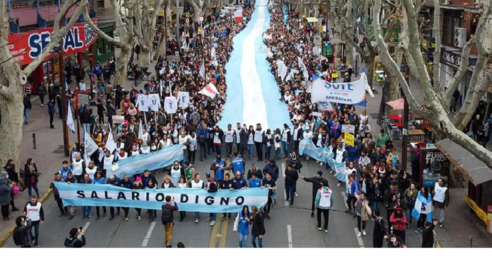 La UTN Regional Mendoza y la Universidad Nacional de Cuyo, confluyen en la marcha por la educación pública