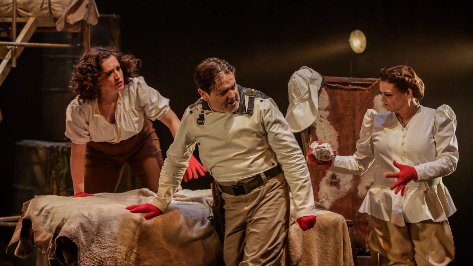 "Los Establos de Su Majestad" vuelve al escenario mendocino