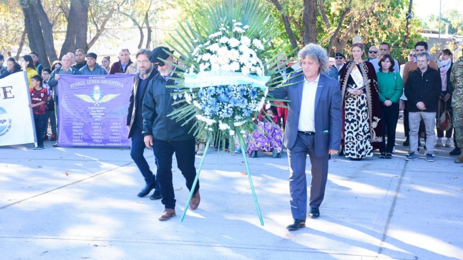 Con un emotivo acto en Cuadro Nacional, se recordaron los 42 años del hundimiento del crucero Ara General Belgrano