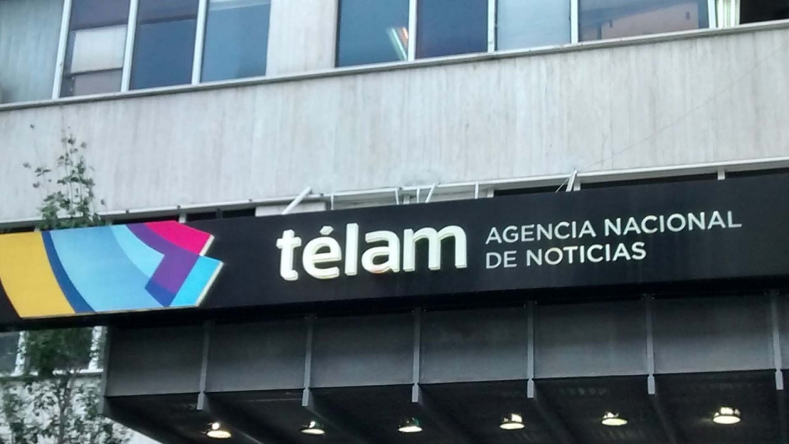Milei decidió cerrar todas las corresponsalías de Télam en el país