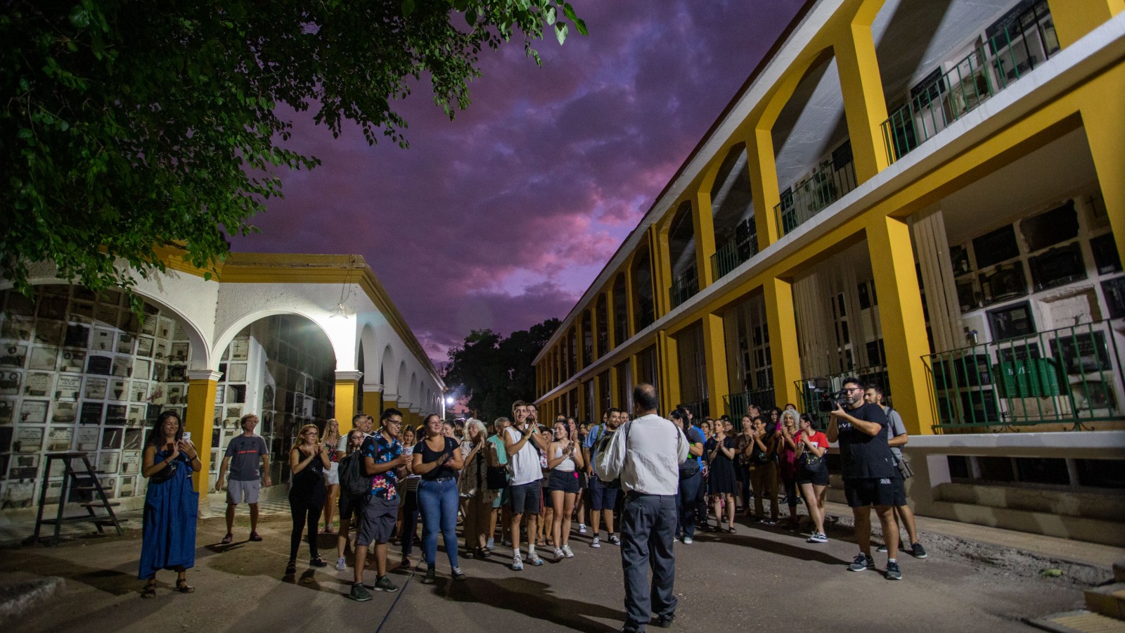 Conocé las dos fechas de Cementerio Nocturno en mayo