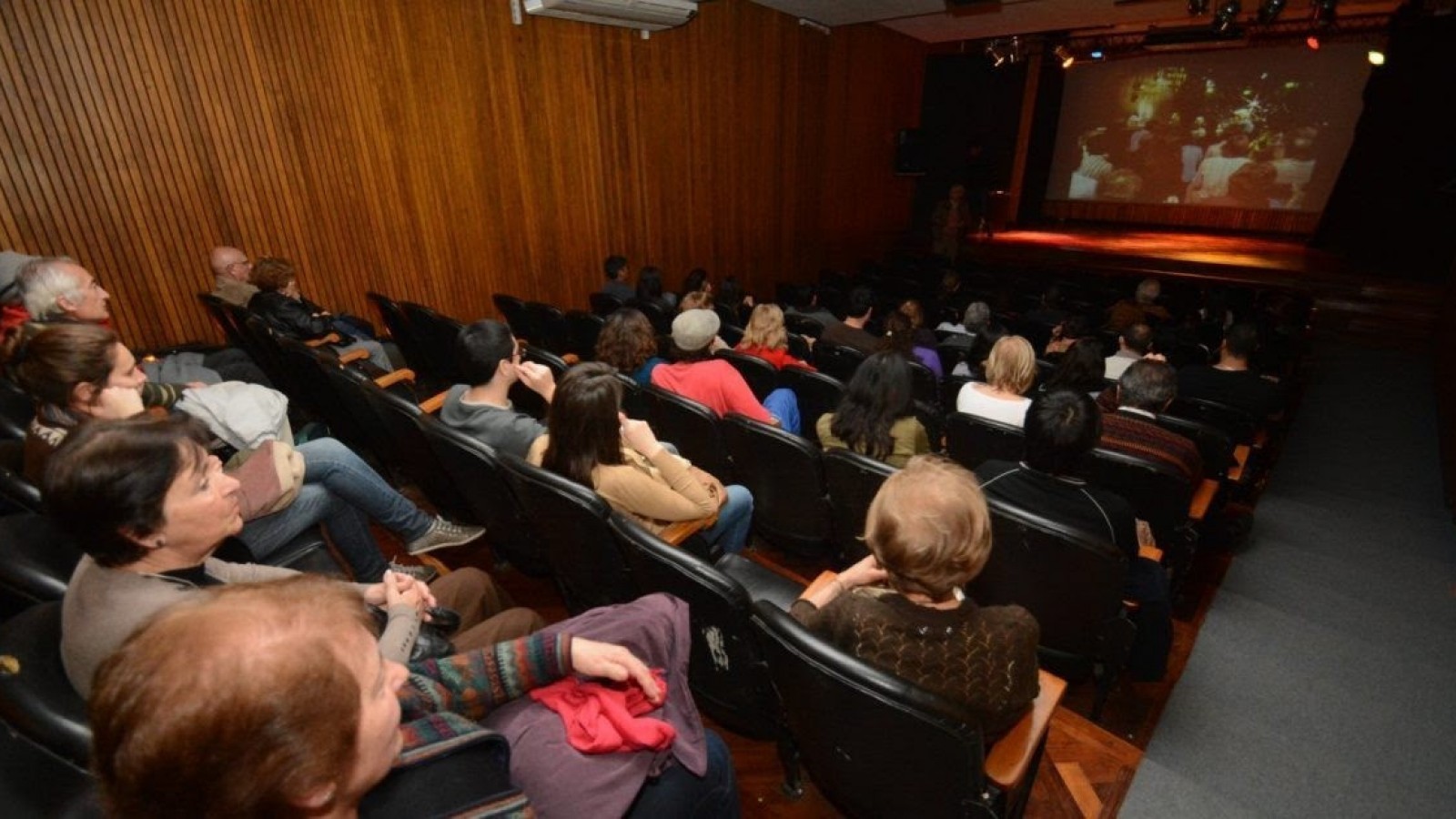 «Los mayores van al cine»