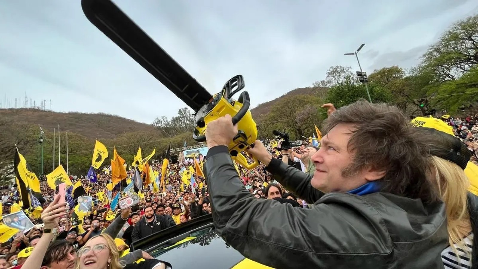 La ejecución presupuestaria cayó 30% en el primer cuatrimestre del gobierno del Milei