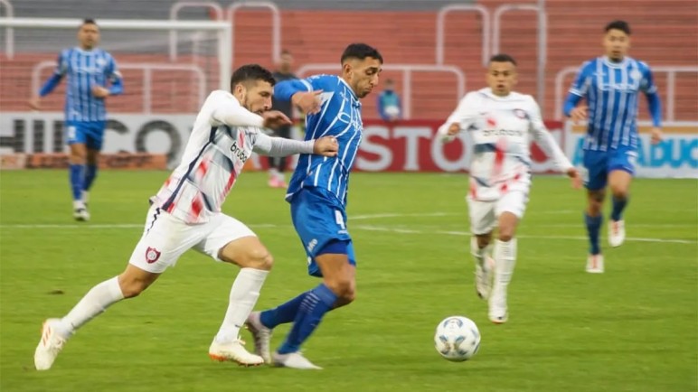 Por incidentes en la tribuna popular se suspendió Godoy Cruz vs. San Lorenzo