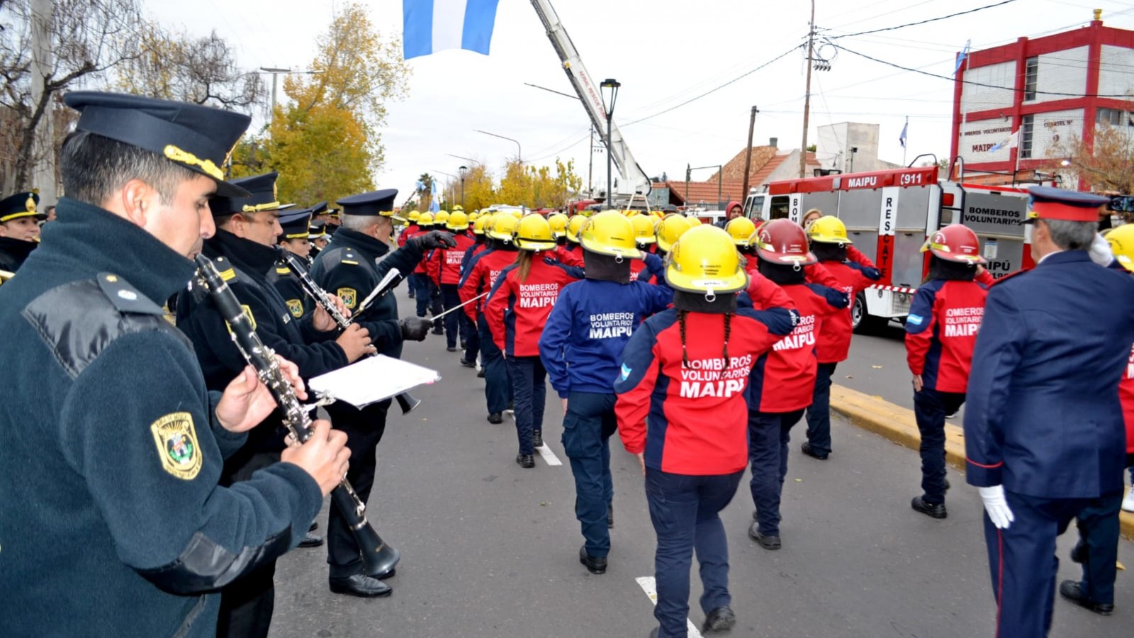 Maipú celebró junto a los bomberos voluntarios en su día