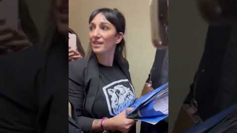 Grietas de un país bipolar. 80% de aumento para Diputados, anecdótico