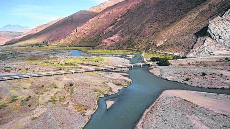 Cornejo a un paso de disponer de los U$S 1.023 millones de Portezuelo del Viento