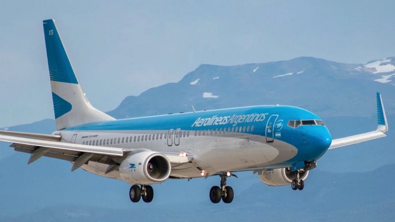 Milei insistirá con la privatización de Aerolíneas Argentinas y empresas del Estado