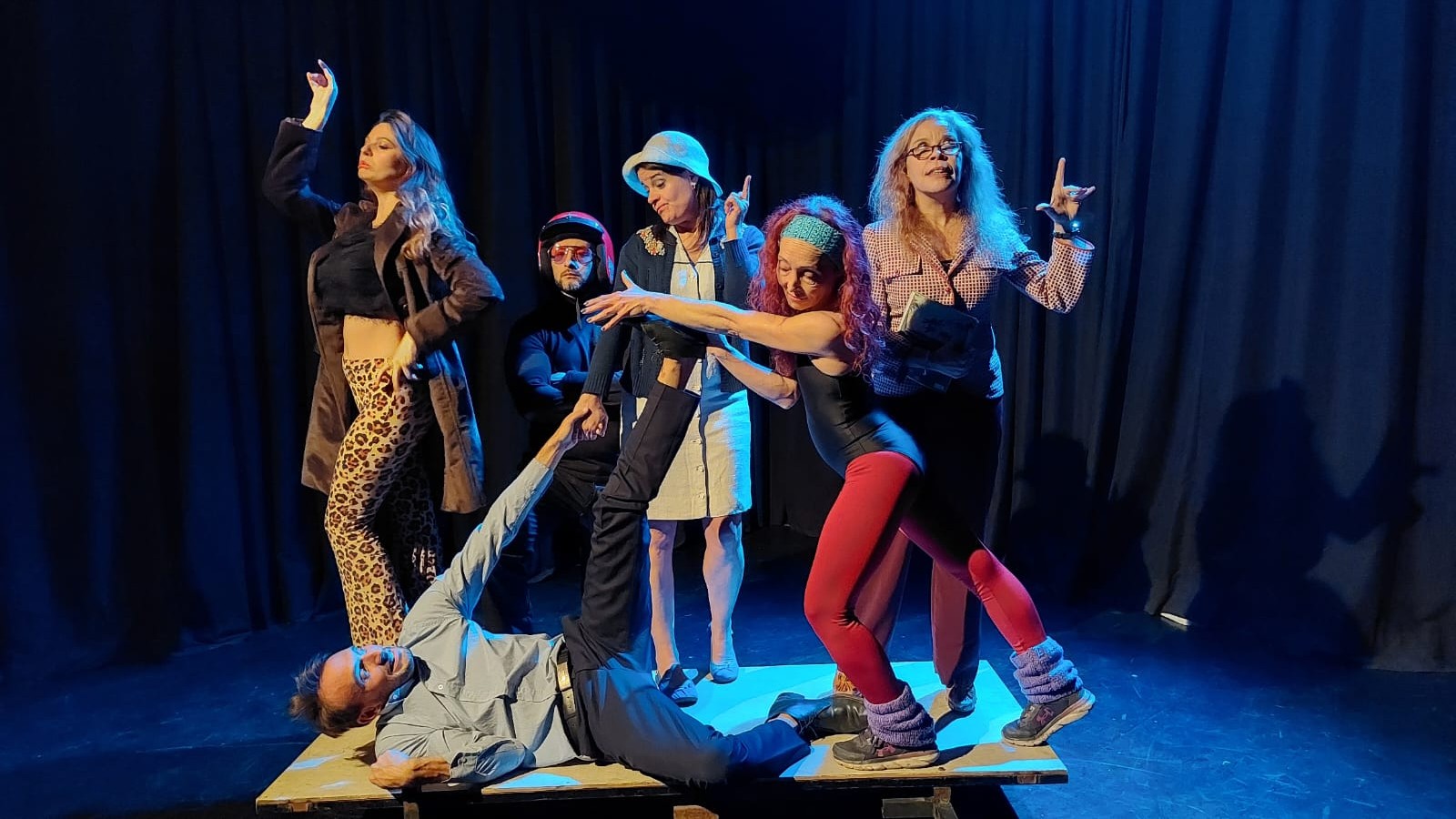 "Fuera de Cuadro" estrena en el Teatro Cajamarca