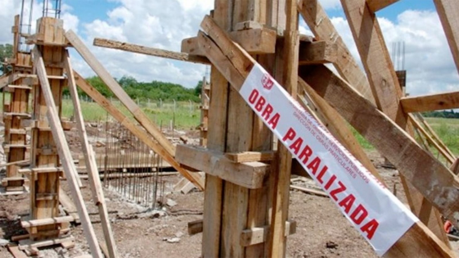 Empresarios de la construcción reclaman por la obra púbica paralizada por Milei