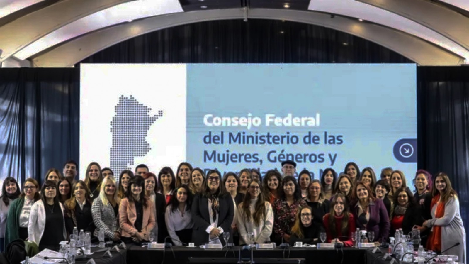 Milei aplica su odio a mujeres y diversidades con despidos masivos