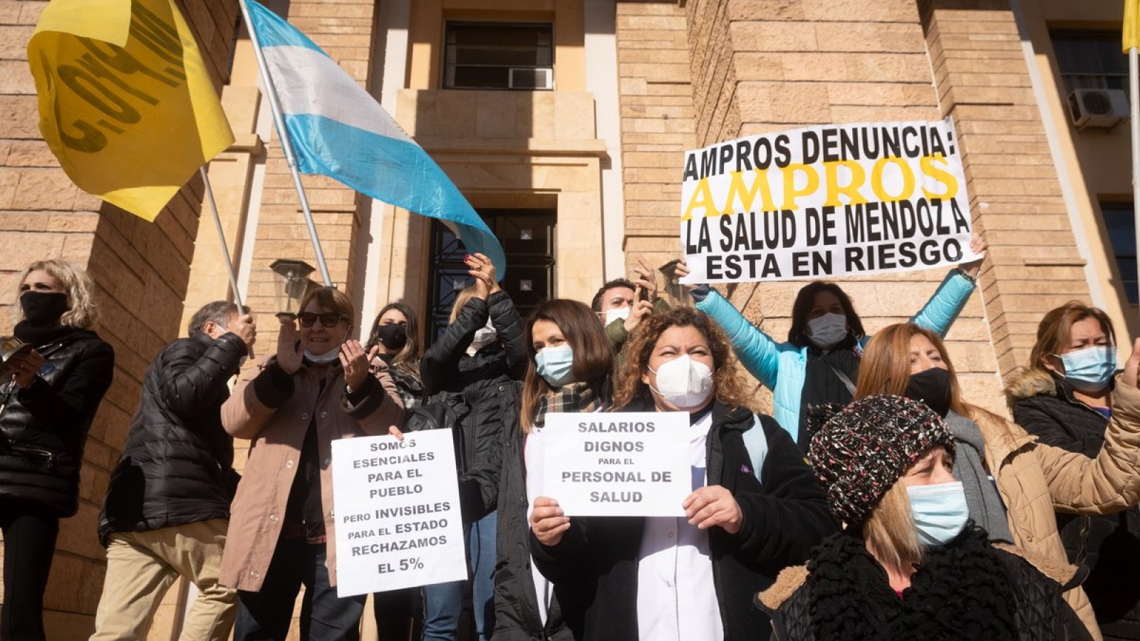 Ampros rechazó la propuesta salarial, y continúa el plan de lucha con atención de urgencias y emergencias