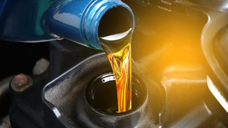 Cambio de aceite y filtros: mantén el motor en óptimas condiciones