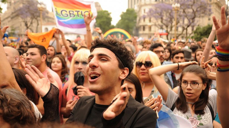 Celebrando el orgullo: la importancia de los eventos comunitarios en Argentina