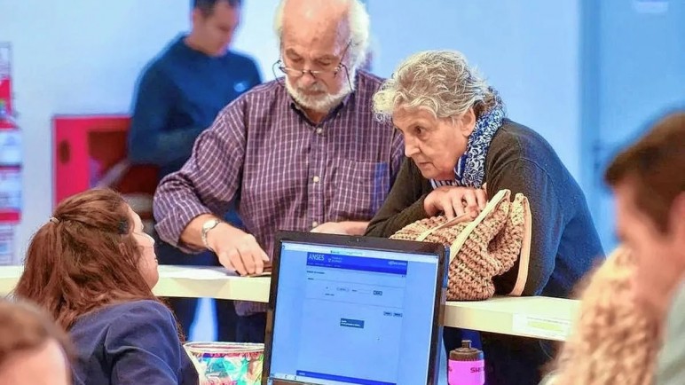 ANSES: bono de $70.000 para jubilados que perciban el haber mínimo