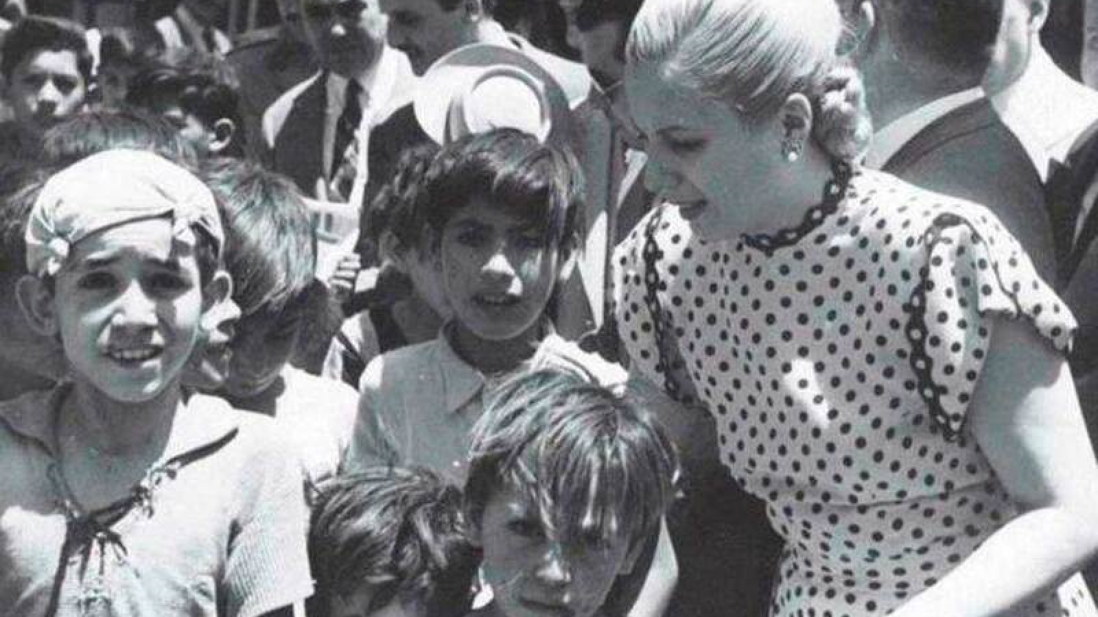 Eva Perón: un legado Inolvidable a 72 Años de su Fallecimiento