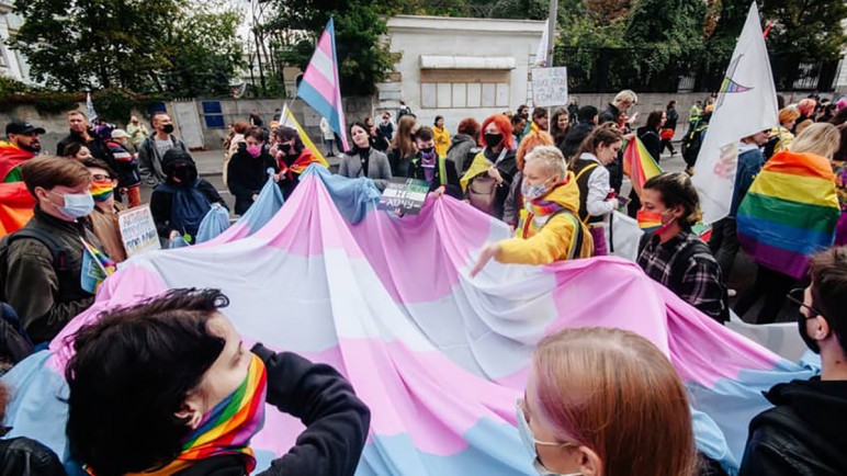 El papel de los medios de comunicación en la visibilidad de personas trans en Argentina