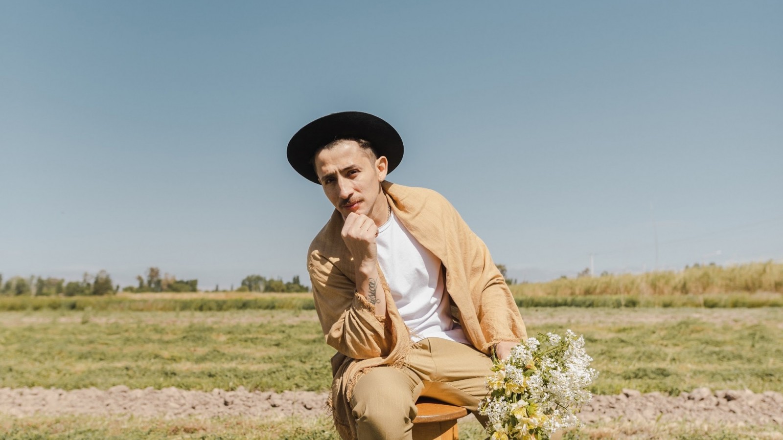 Sebastián Garay y amigos le canta a la provincia