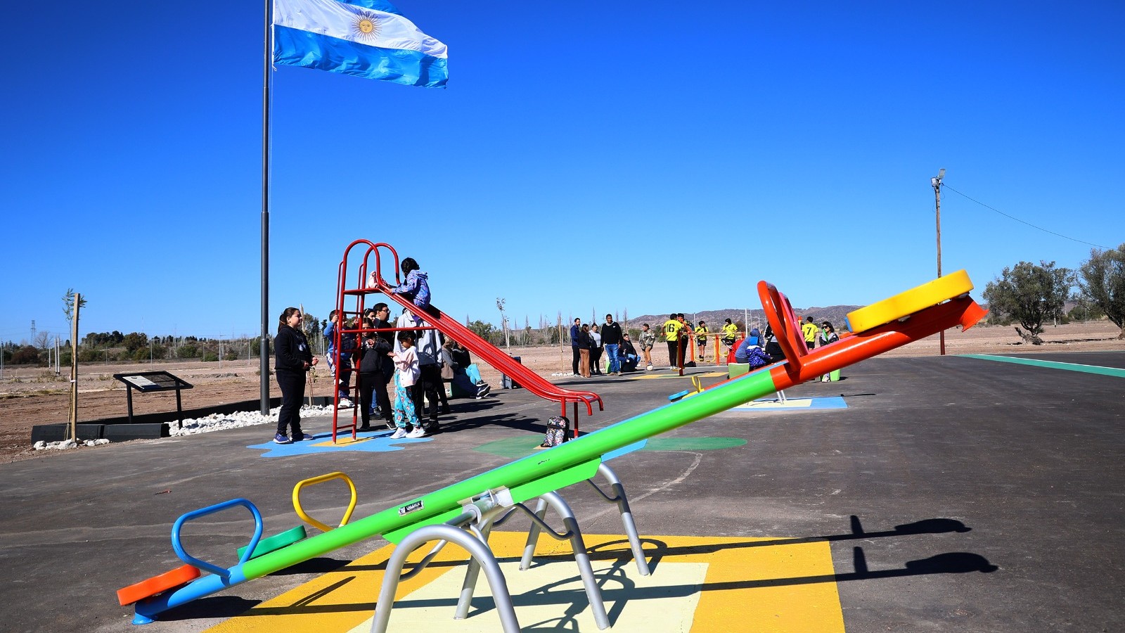 Inauguraron un nuevo espacio deportivo en el Barrio Stein