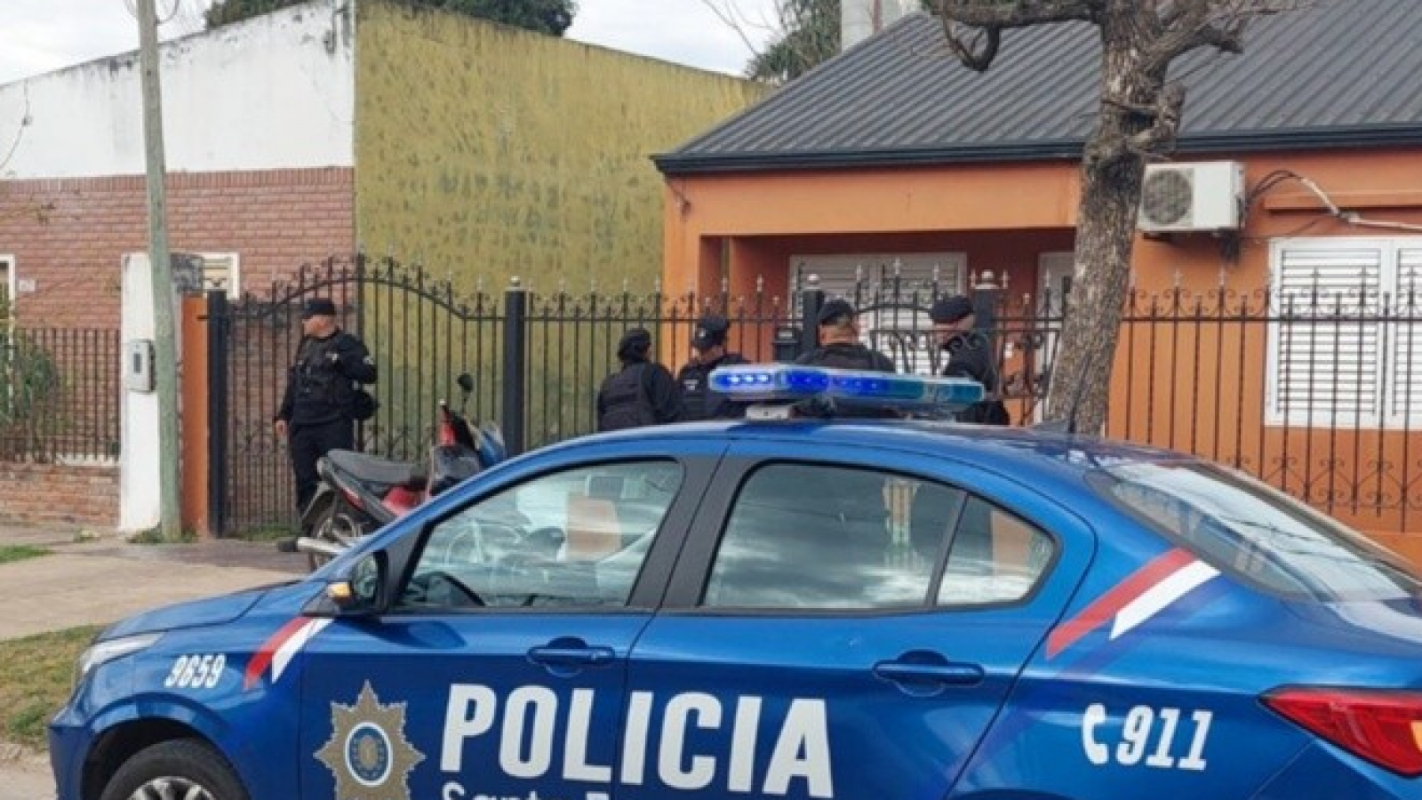 Frente a sus hijas. Brutal femicidio en Santa Fe