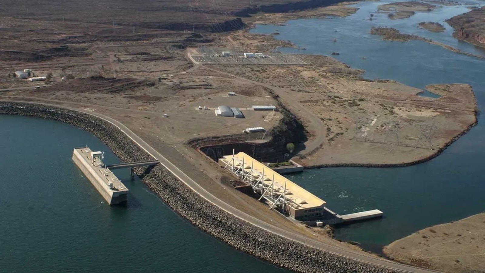 Milei avanza en la privatización de cuatro centrales hidroeléctricas