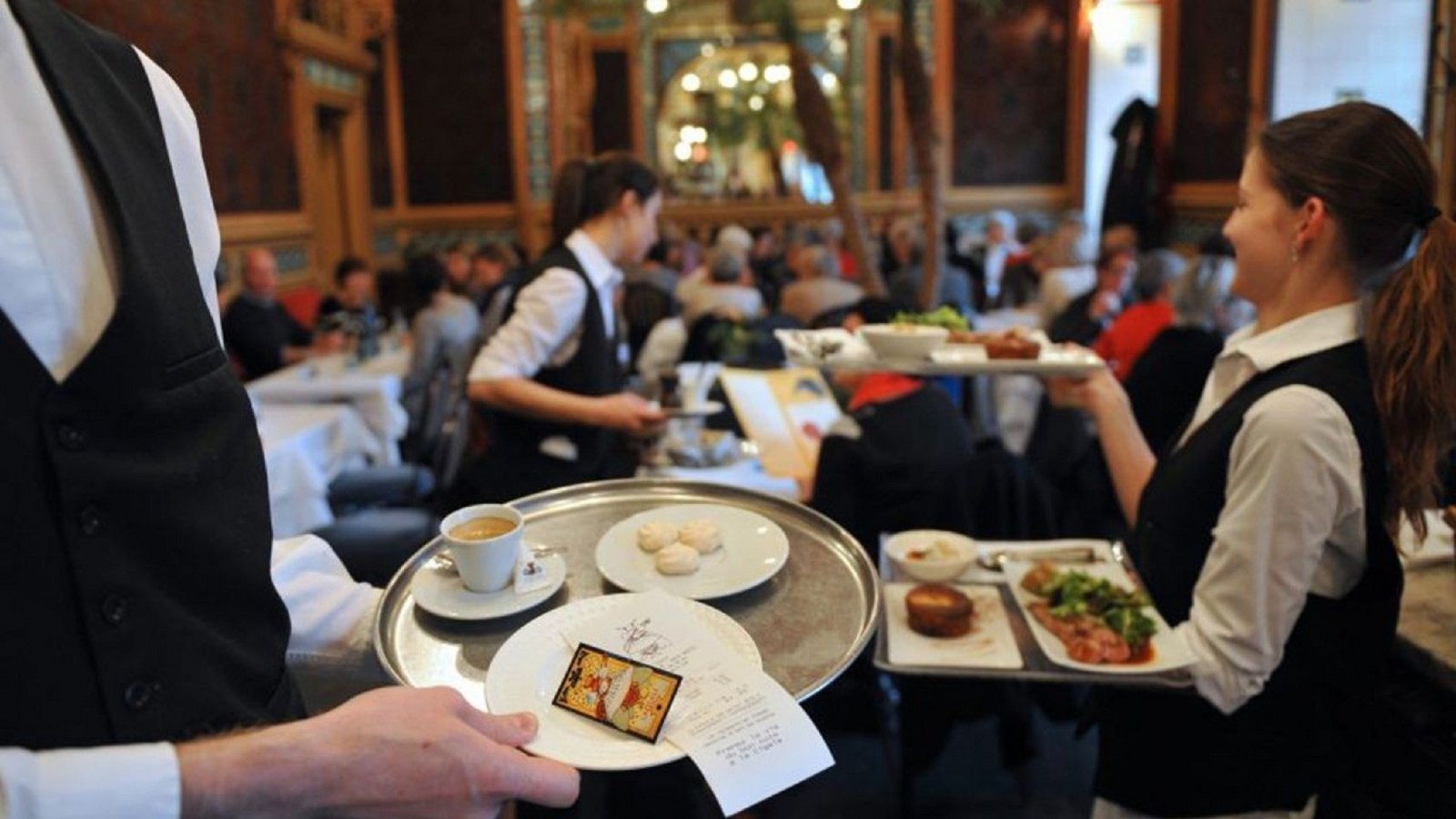 Se habilitó el pago de propinas a través de medios electrónicos