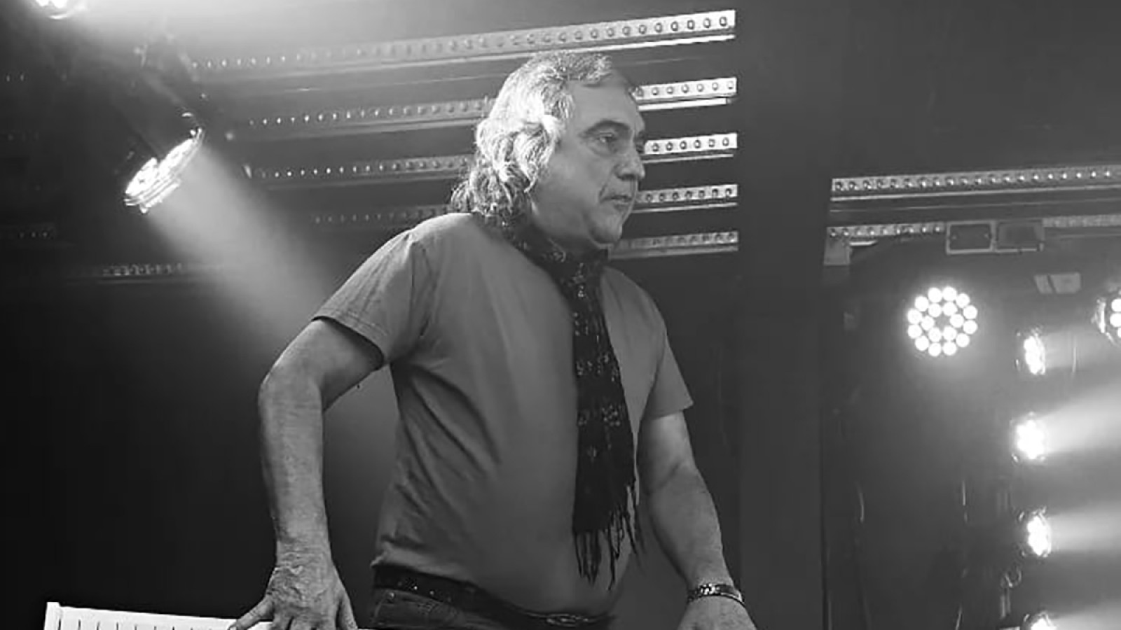 Marcelo López llega al mítico Café Berlín con sus canciones