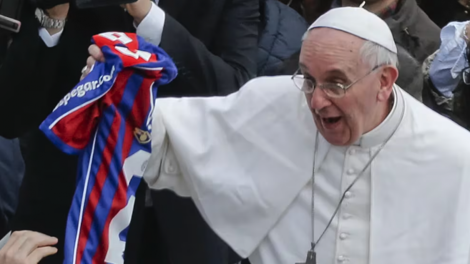 El día que el Coco Basile echó al Papa Bergoglio de un vestuario