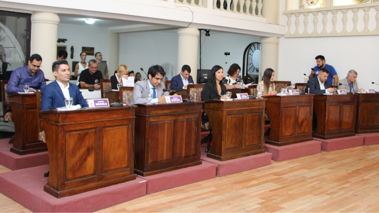 El Senado provincial sancionó la ley que limita la reelección de los concejales