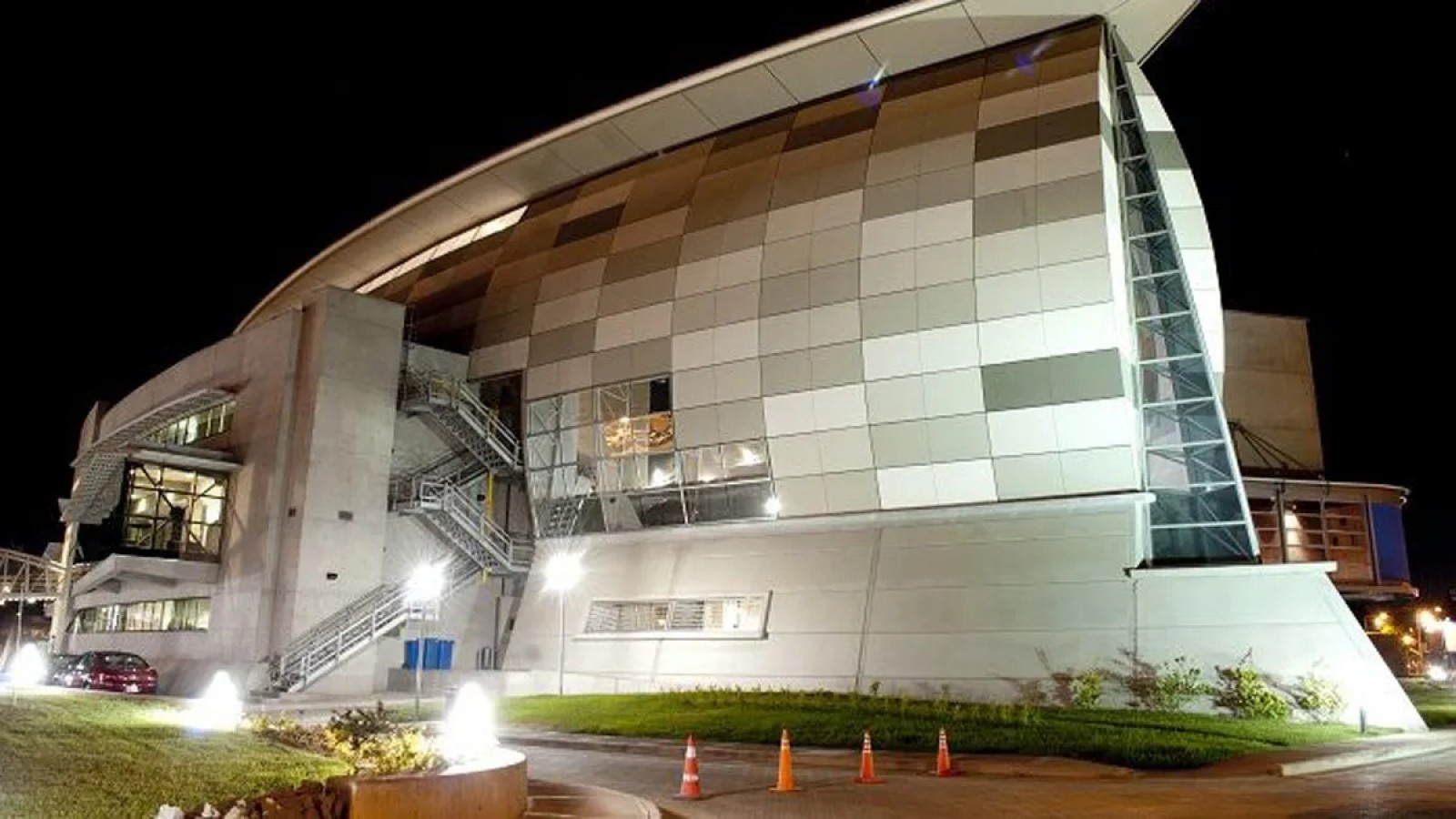 Llega una nueva Fiesta Moladora en el Espacio Le Parc