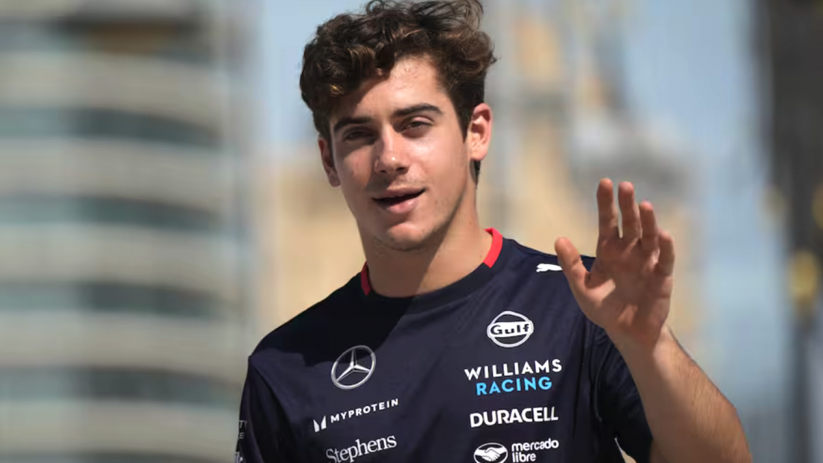 Franco Colapinto supera a Lewis Hamilton en la primera prueba en Singapur: una comparación que asombró a los fanáticos