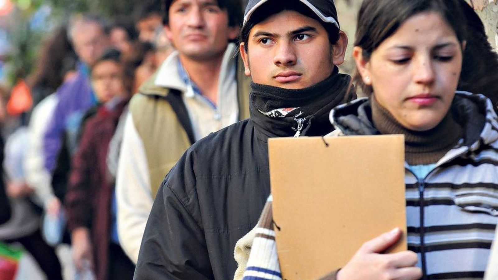 Aumentó el desempleo y la búsqueda de un segundo trabajo en Mendoza