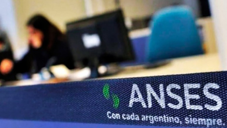 ANSES confirma: bono extraordinario de $70.000 para madres titulares de la AUH en enero de 2025