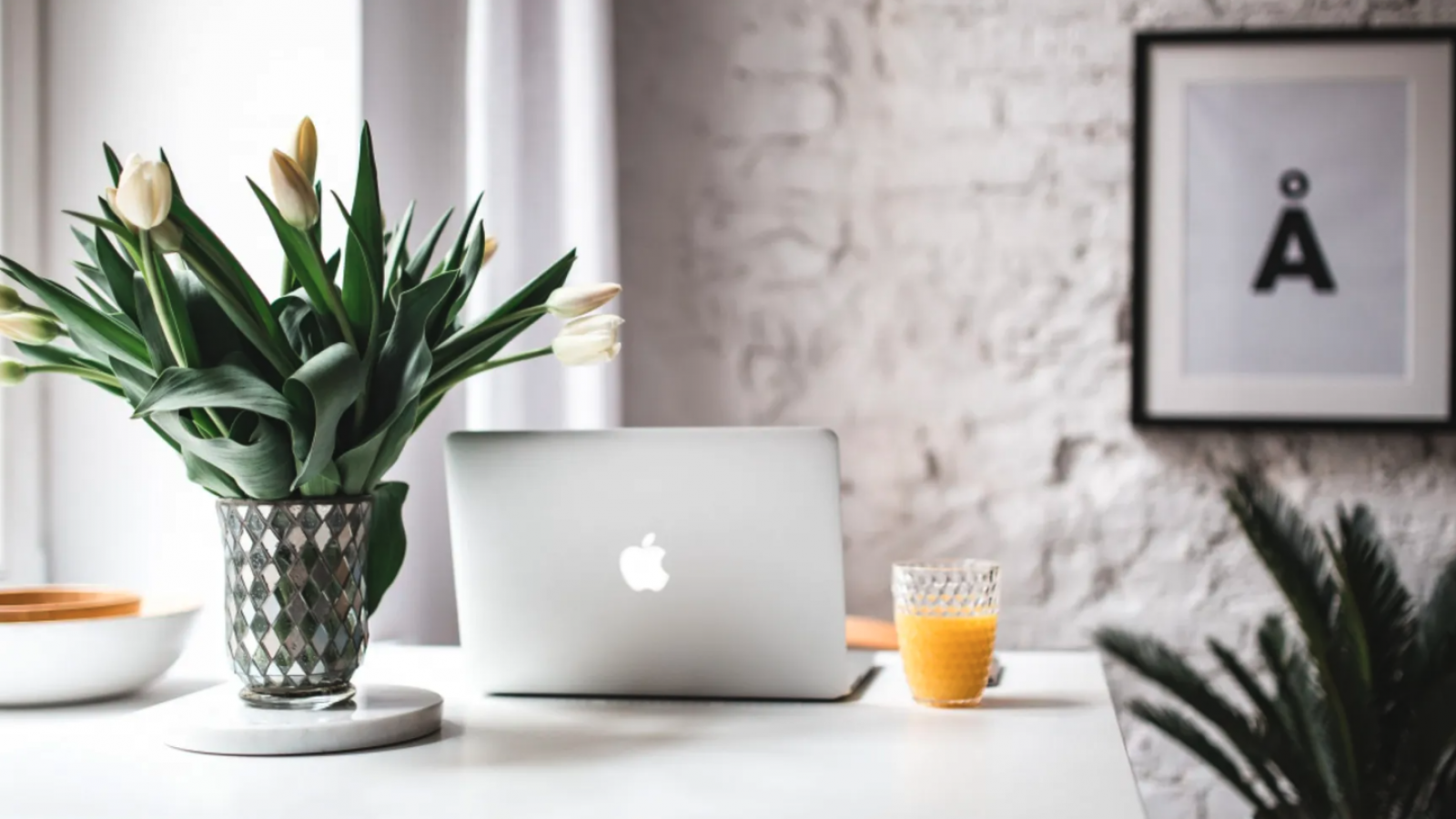 Feng shui en la oficina en casa: cómo distribuir los muebles para aumentar la productividad