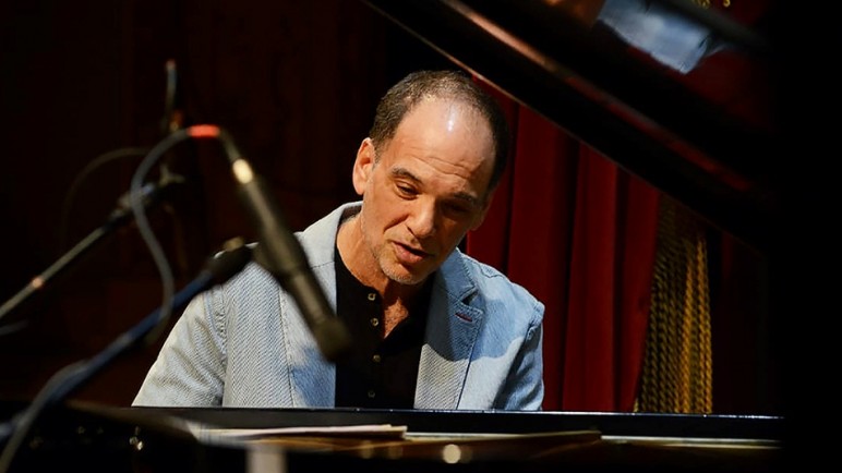 Adrián Iaies, del Colón al Independencia, con escalas