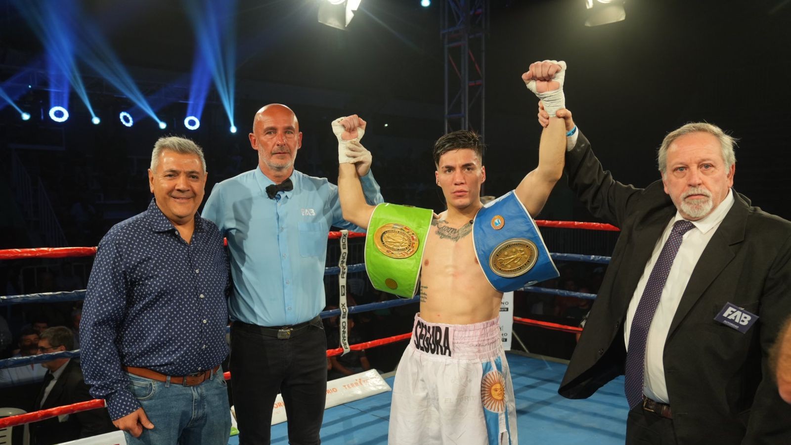 Maxi Segura arrasa y se consagra con los títulos argentino y sudamericano de boxeo