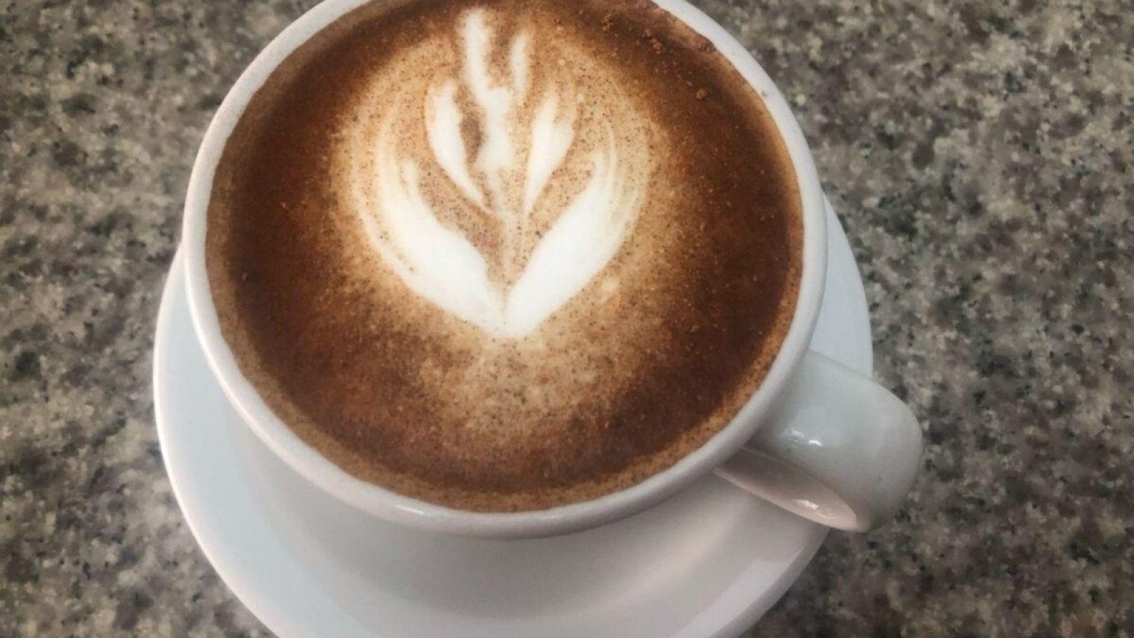 El ministerio de Economía compró cafeteras por más de 15 millones de pesos