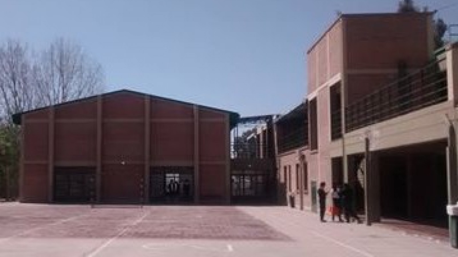 Falta de agua y contaminación en escuela Juan Isidro Maza, timbre para la D.G.E.