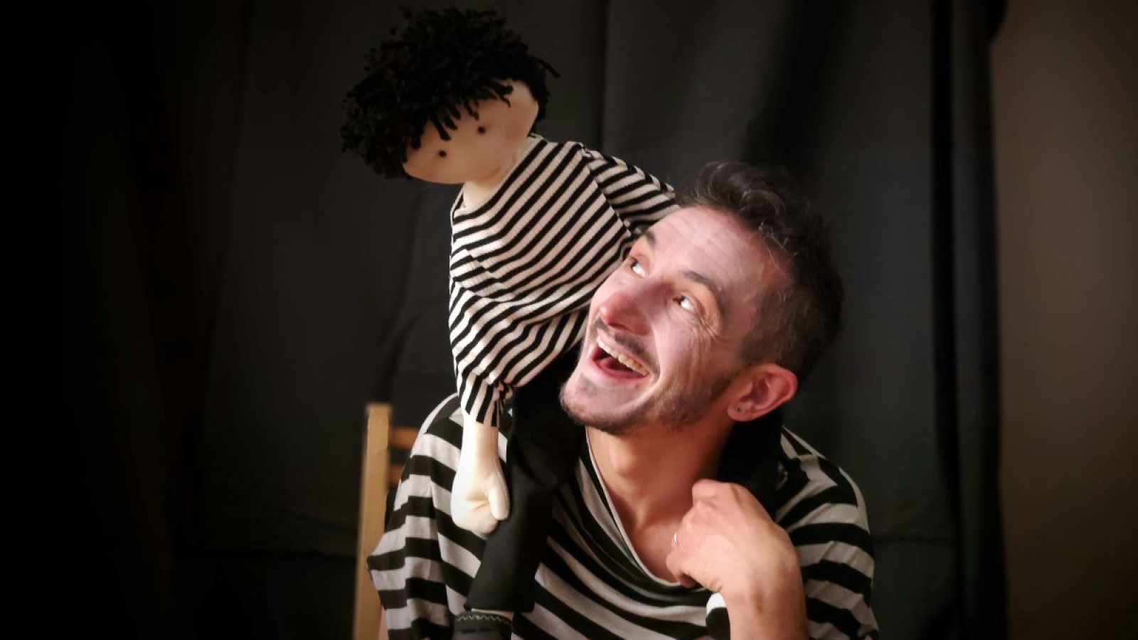 "Rinitis", el espectáculo que explora las alergias emocionales