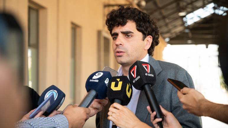 La provincia aseguró que no habrá aumento del boleto de micros