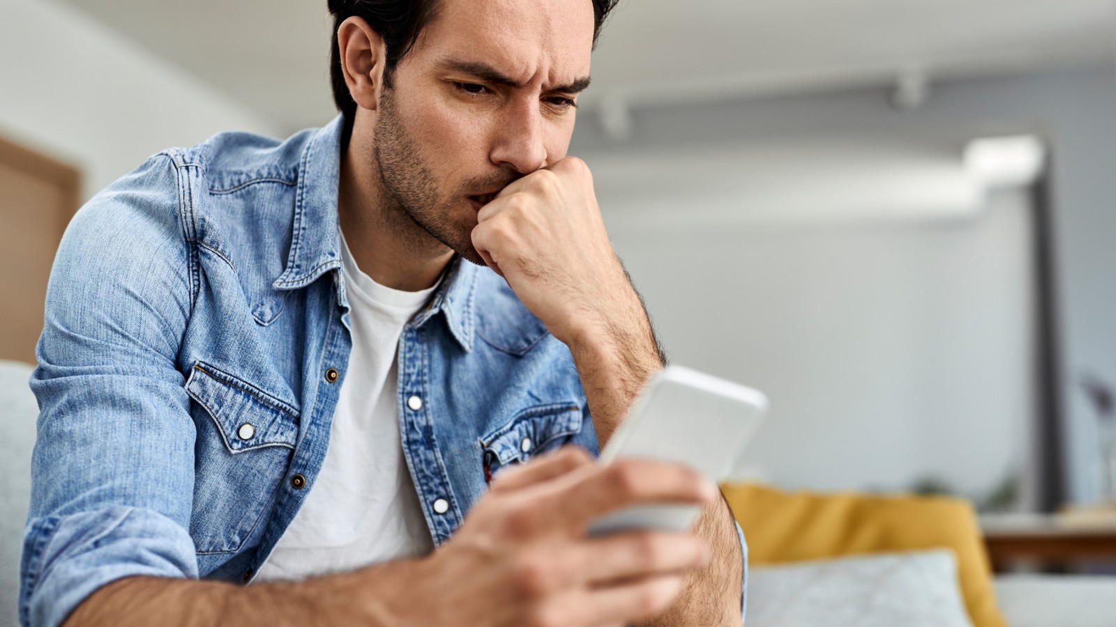 Las palabras del 2024 según The Economist y Oxford: "kakistocracia" y "brain rot"