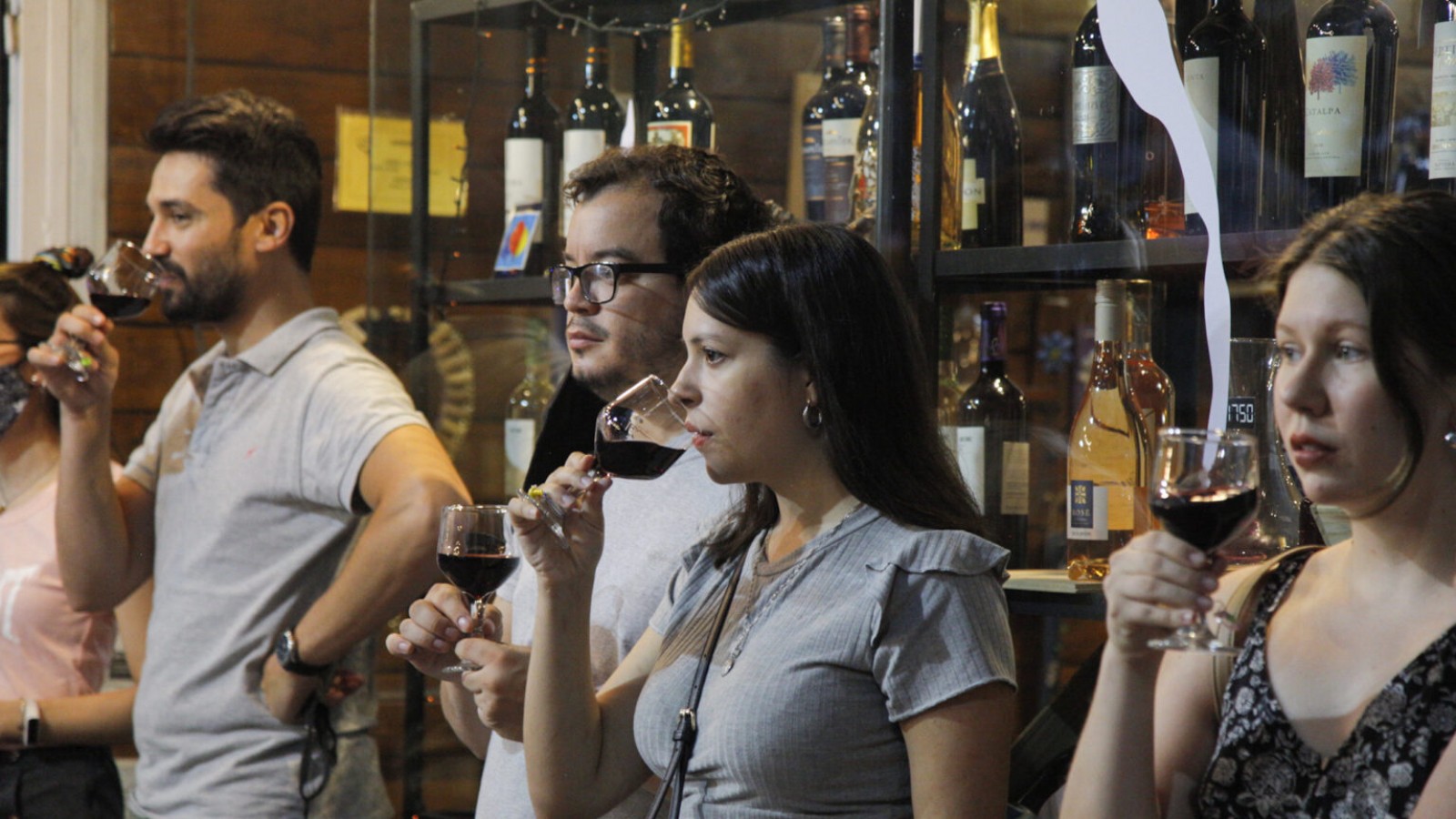 Maratón de vinerías para despedir el 2024: brindis y atardeceres