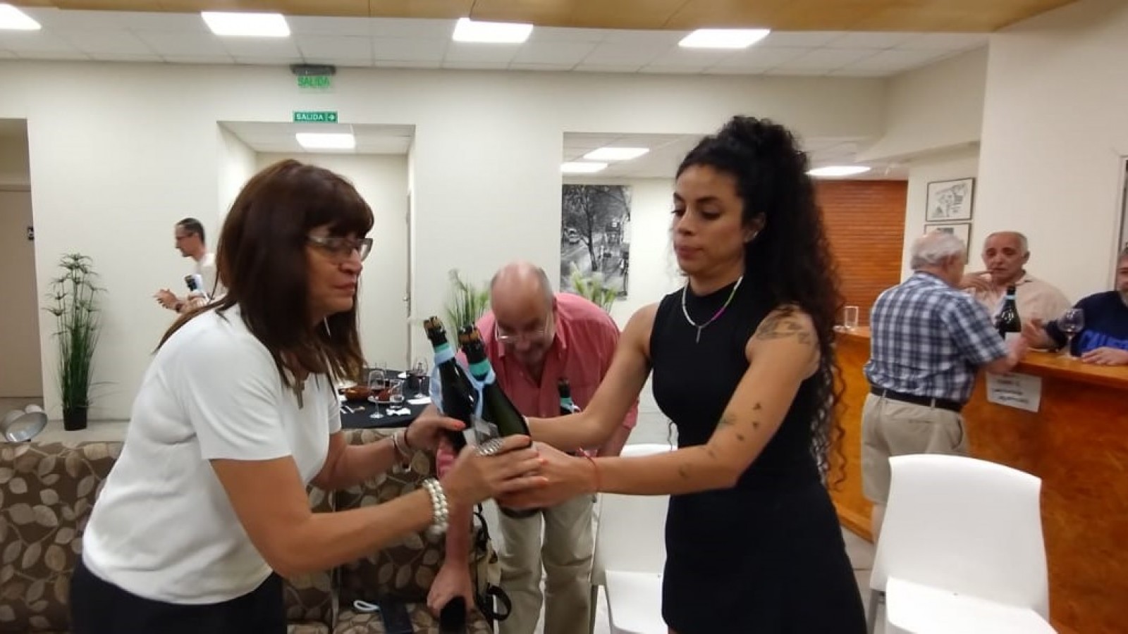 Periodistas brindaron en el Círculo por lo hecho, lo que falta y lo que hay que hacer