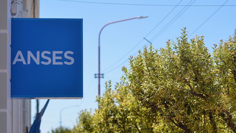 Calendario de pagos ANSES: beneficiarios que cobran hoy martes 17 de diciembre