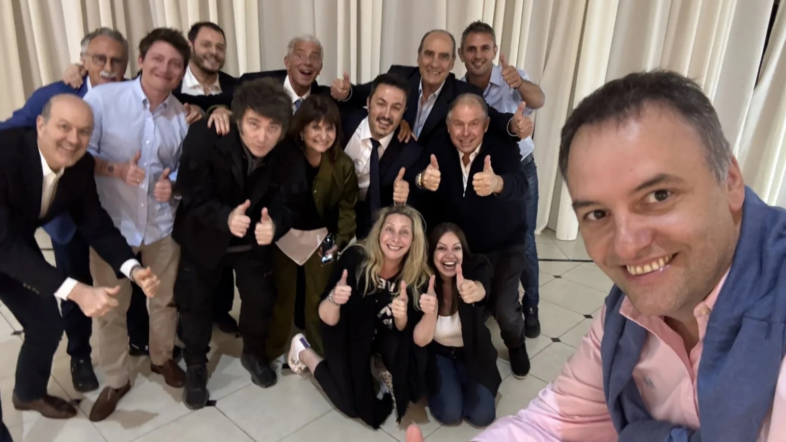 Sin Villarruel, Milei cenó asado con su gabinete para despedir el año